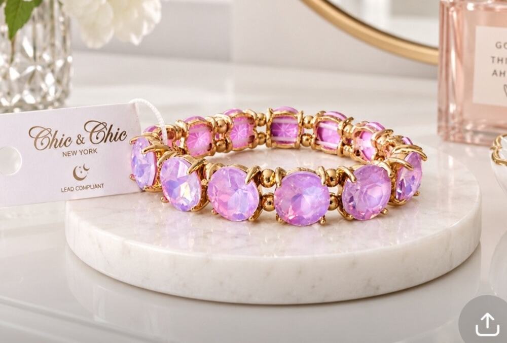Chic & Chic Lavendar AB Stretch Bracelet New